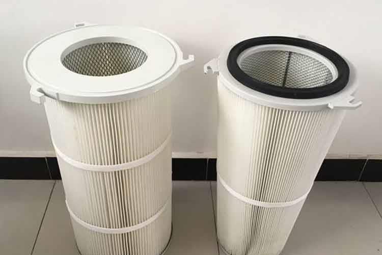 外三耳天行(中国)是由一定长度的滤料成褶，首尾粘合而成的过滤筒，该滤筒无笼骨，安装简便