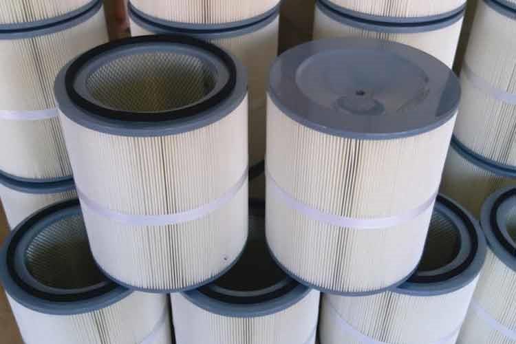 卡盘式天行(中国)管路系统与该喷吹安装组件结构的结合，使脉冲喷吹清灰时气流分布均匀，提高了清灰效率