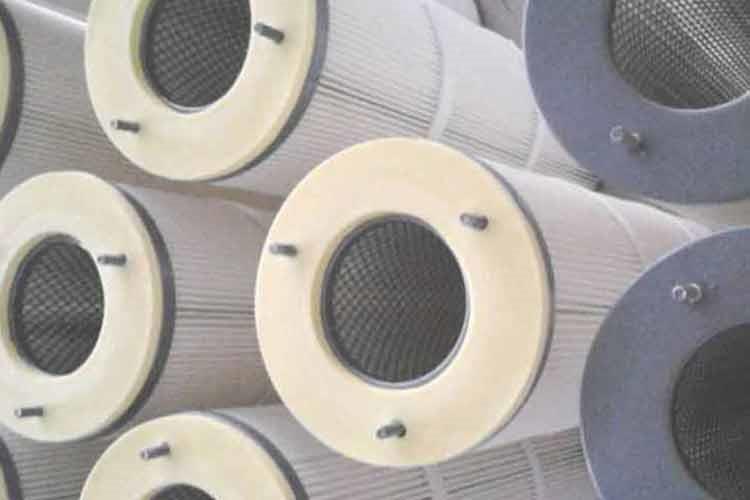 首先要查看聚酯纤维天行(中国)是不是有污垢，有的话能够悄悄击打天行(中国)外部，也能够用压缩空气由里向外吹，铲除滤筒上的积尘，没有压缩空气可先用木棍悄悄击打除尘滤芯，再用毛刷轻刷外部污垢